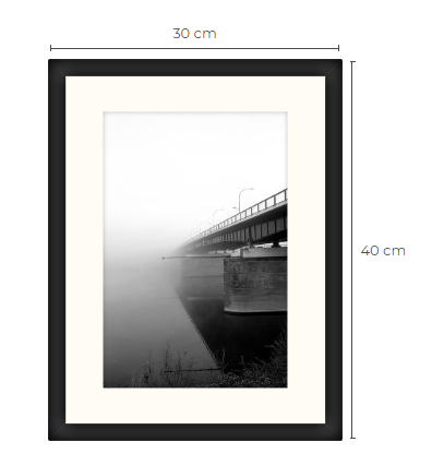 Ingelijste foto Stadsbrug in de mist 40 x 30 cm